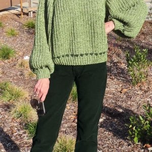 Delia Pullover designed by Irene Lin (irenelin1125 on Ravelry)