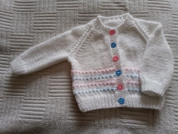 White baby cardigan with blue and white slip stitch stripes. | Knitting ...